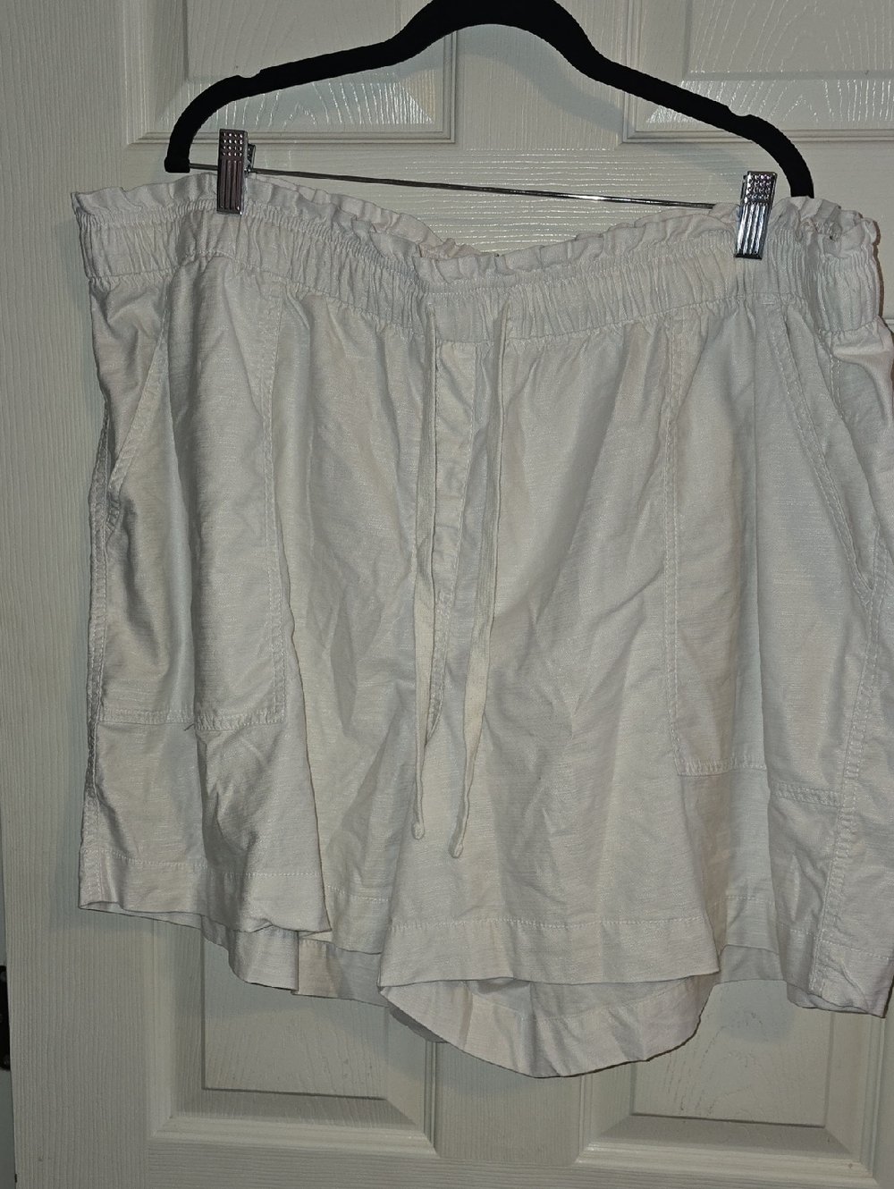 Lane‎ Bryant White Lightweight Drawstring Shorts